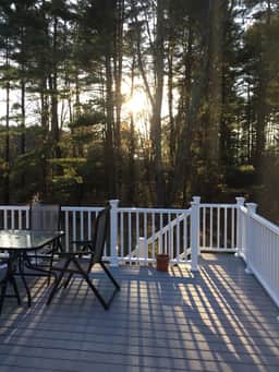 Sylvan Meadow | King Suite Escape in Williston - Image 3