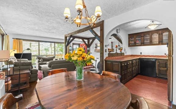 Smuggler's Trove - Image 4